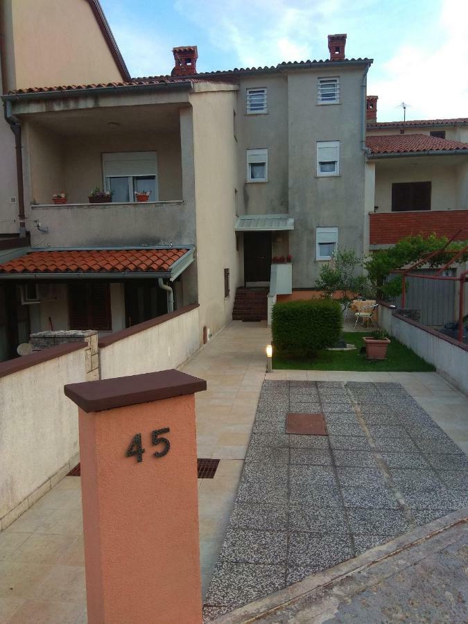 Apartamento Lorber House Stinjan Pula Exterior foto